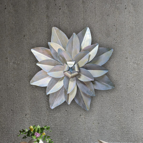 Medium Gray Star Metal flower wall art